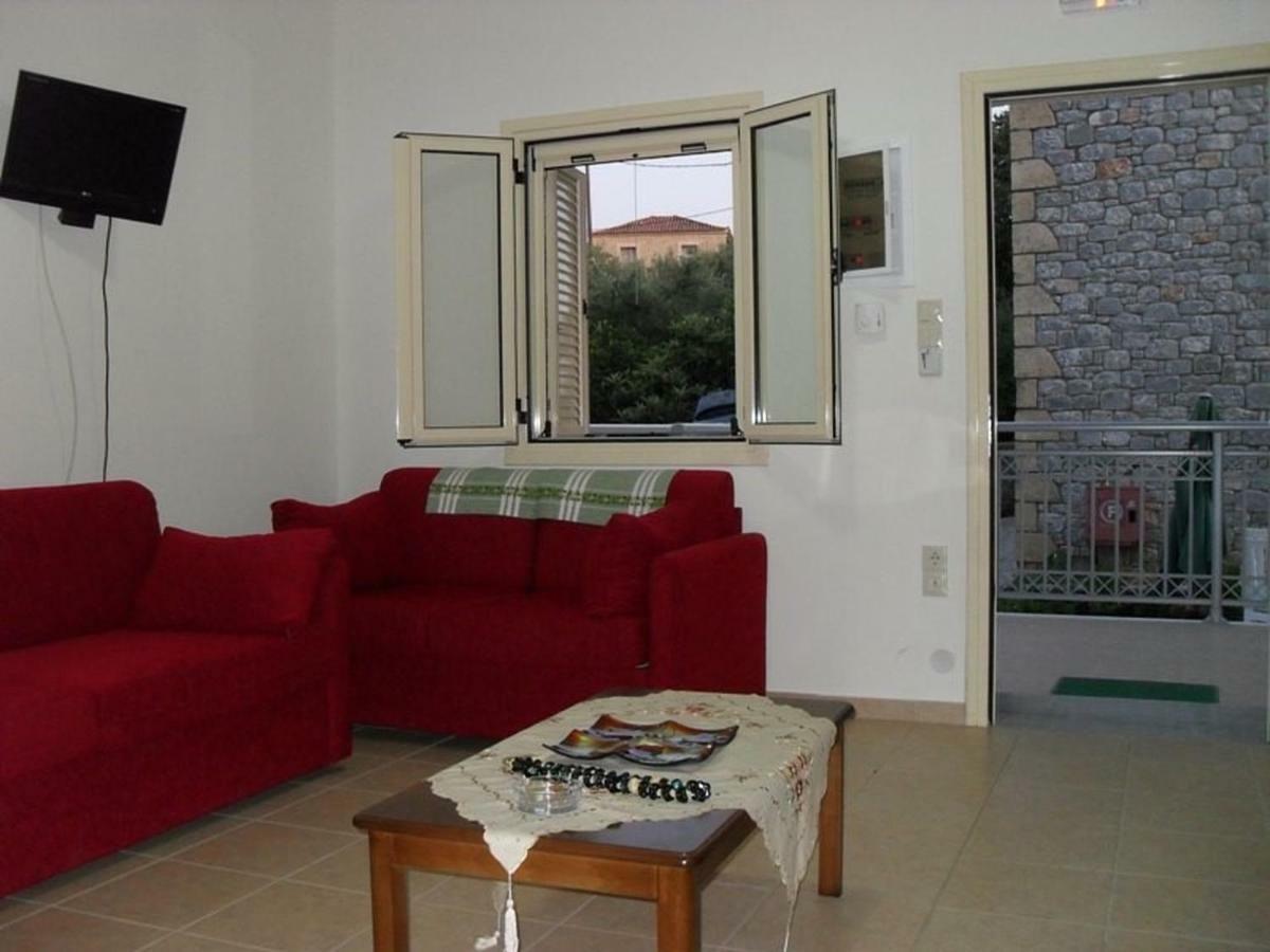 Manoleas Villas - Apartment 3 Stoúpa Eksteriør bilde